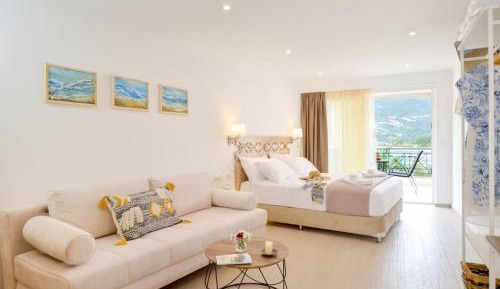 Studio with Sea View