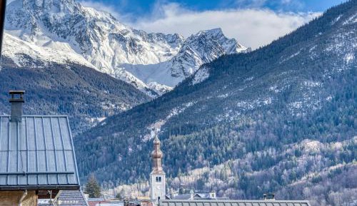 Three-Bedroom Apartment with View