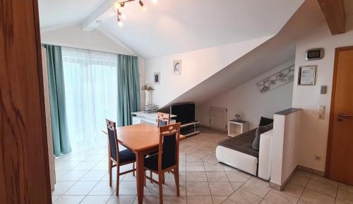 One-Bedroom Apartment with View
