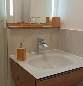 Room #1280510902