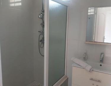 Apartment with Pool View 