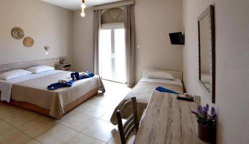 Triple Room with Sea View