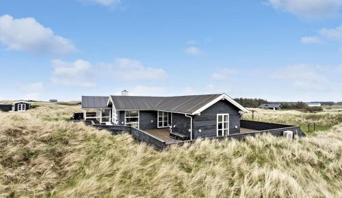 Four-Bedroom Holiday Home