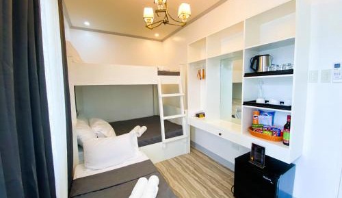 Family Room with Mountain View