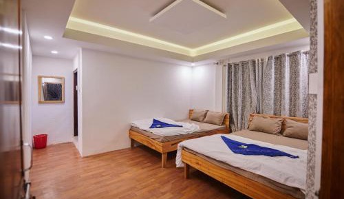 Quadruple Room with Mountain View