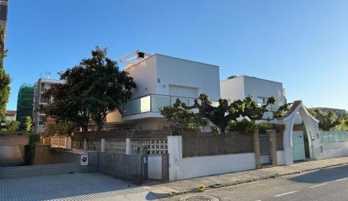 Three-Bedroom Townhouse