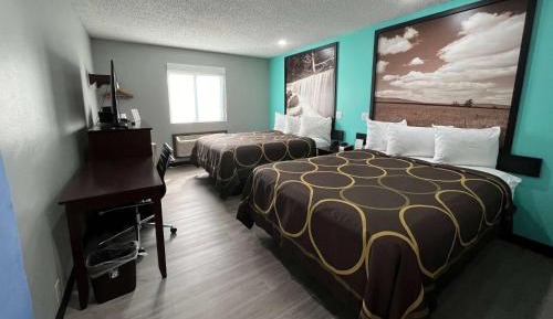 Queen Room with Two Queen Beds - Second Floor/Non-Smoking