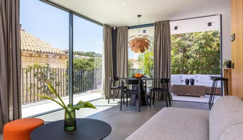 Two-Bedroom Apartment with Terrace