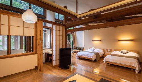 Cottage style room with open-air bath "Futarishizuka"