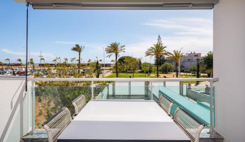 Two-Bedroom Apartment - Oceanfront 
