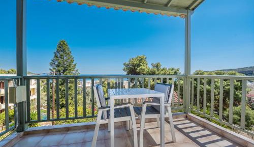 Studio with Sea View (2 Adults)