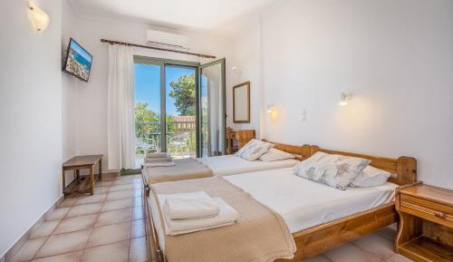 Studio with Garden View (2 Adults)