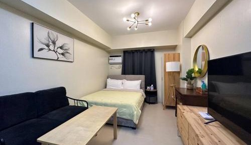 Studio Apartment with Queen Bed