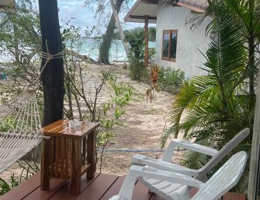 Bungalow with Garden View
