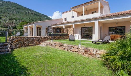 Four-Bedroom Vacation Home
