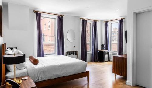 Queen Room