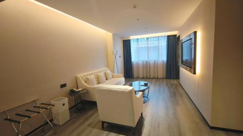 One-Bedroom Suite