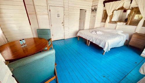 Suite with Lake View