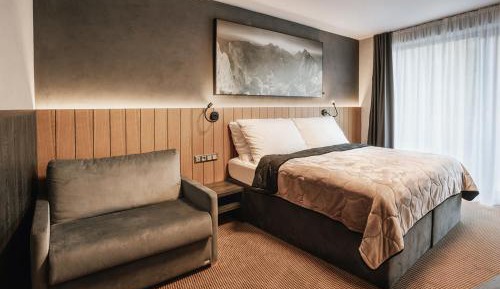 Exclusive Double Room PLUS with Extra Bed and Wellness Access