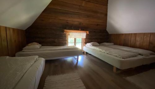 Quadruple Room with Shared Bathroom