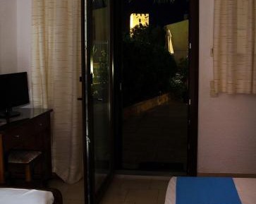 Studio with Garden View