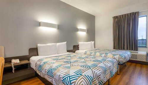 Economy Quadruple Room