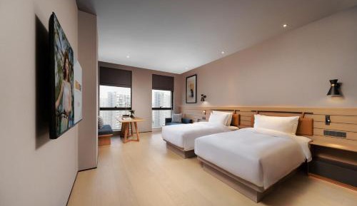 Four Seasons Twin Room-City View