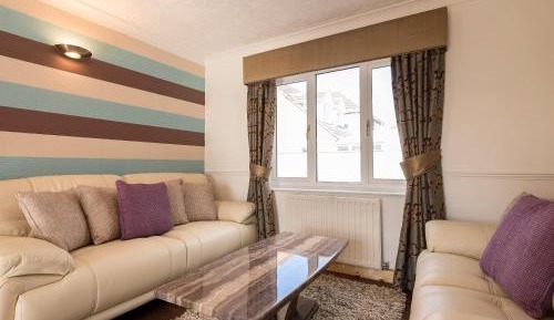 Six-Bedroom Holiday Home