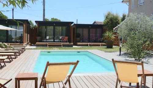 Double Room with Pool View