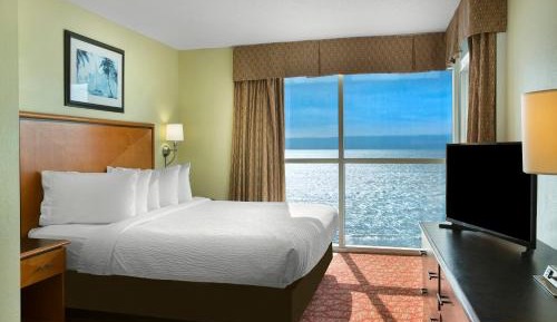 Oceanfront Two Bedroom Condo D