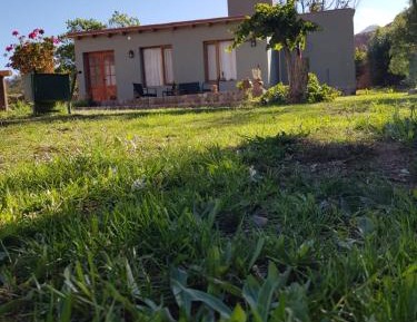 Apartment with Mountain View