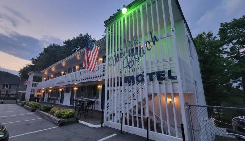 Motel Room with Two Double Beds - Ground Floor