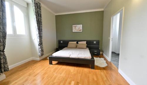 Deluxe Double Room with Bath