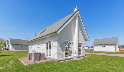 Three-Bedroom Vacation Home 