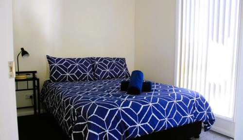 One-Bedroom Apartment with Balcony