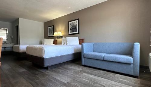 Deluxe Double Room with Extra Bed