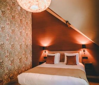 Deluxe Double Room with Bath