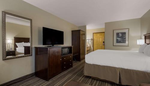 King Room with Sofa Bed - Non-Smoking