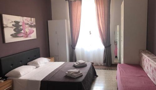 Double Room with Private External Bathroom