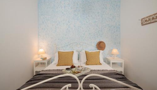 Apartment with Garden View