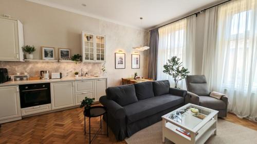 Superior One-Bedroom Apartment