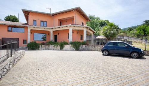 Six-Bedroom Holiday Home