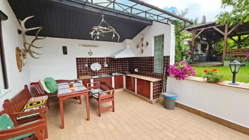 Villa with Garden View