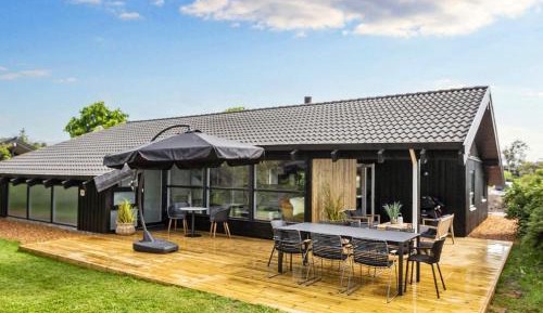 Four-Bedroom Holiday Home
