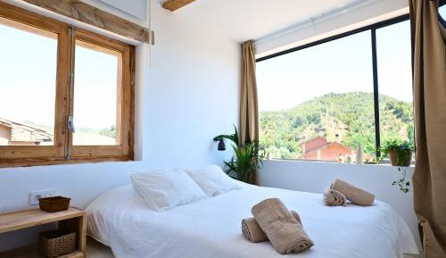 Studio with Mountain View