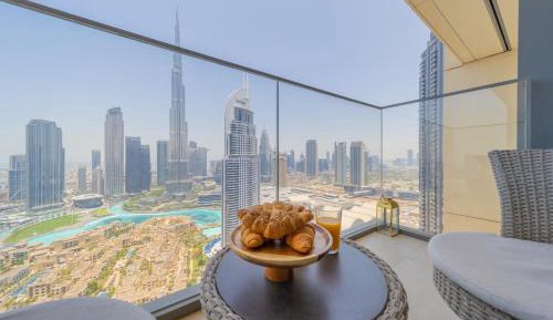 Two-Bedroom Apartment with City View