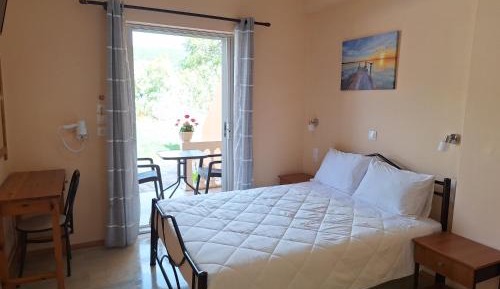 One-Bedroom Premier Apartment
