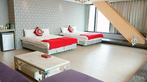 Deluxe Quadruple Room