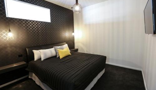 Executive One-Bedroom Apartment