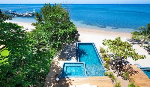 Four-Bedroom Deluxe Home - Oceanfront